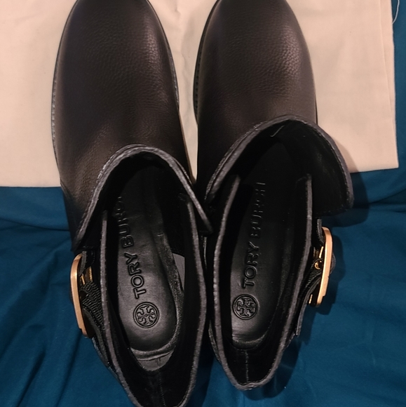 Tory Burch Boots - Picture 6 of 11